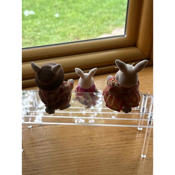 Calico Critters Sylvanian Families Rabbit Family Figures With Accessories - Picture 7 of 8